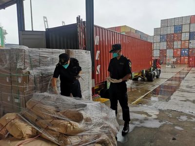 廣澳海關查獲未申報?；?00千克，凸顯化學品進出口監管重要性